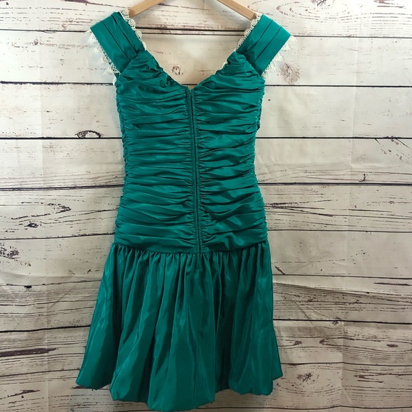 Vintage Prom Dress 1980’s, Emerald Green - Picture 2 of 5